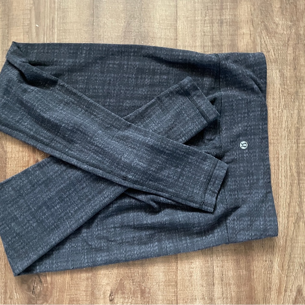 Lululemon small yoga pants